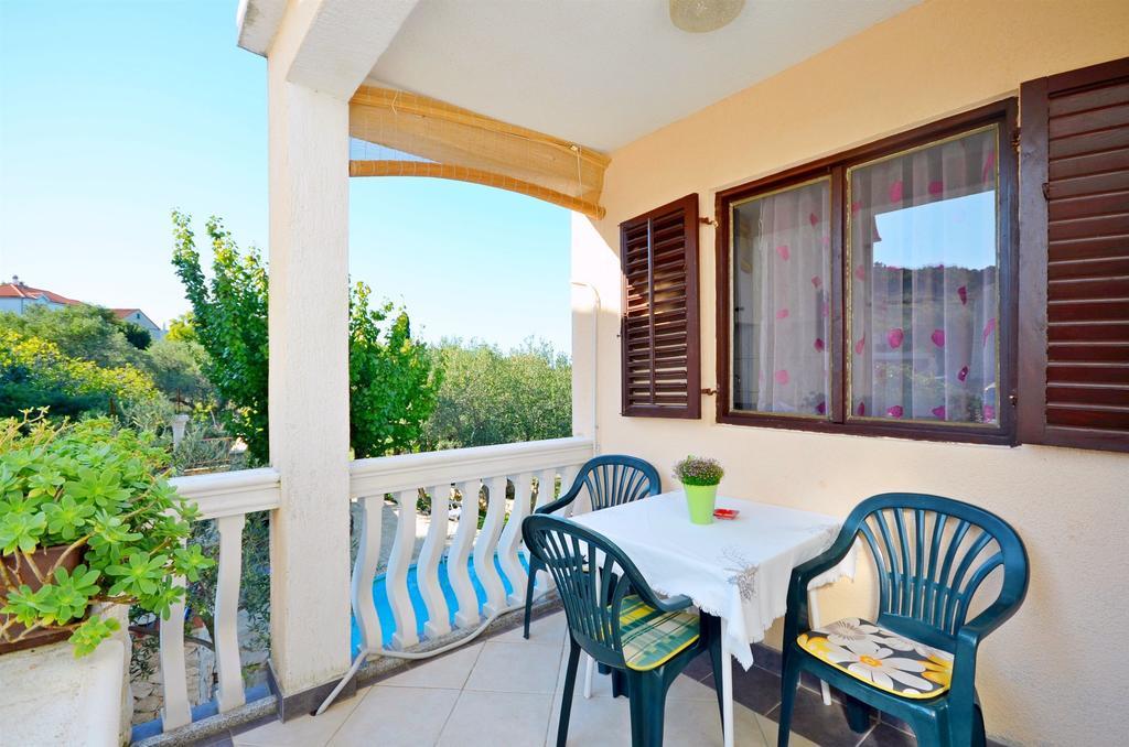 Apartment Gordan Murter Bagian luar foto