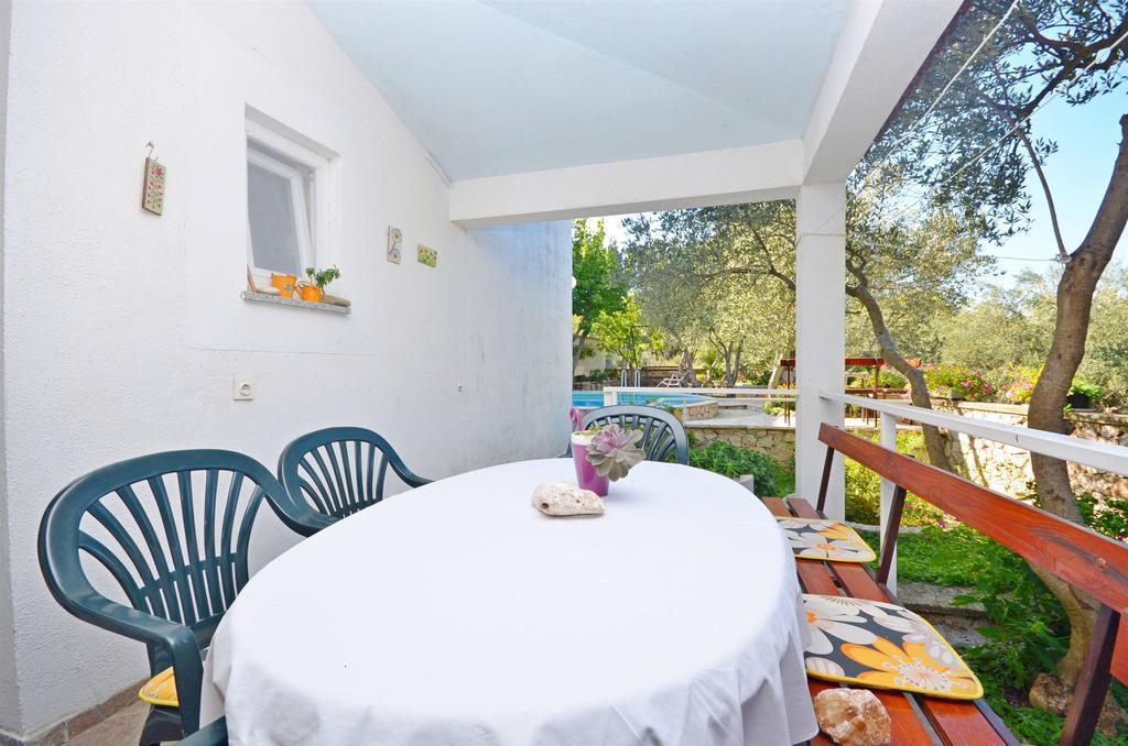 Apartment Gordan Murter Bagian luar foto