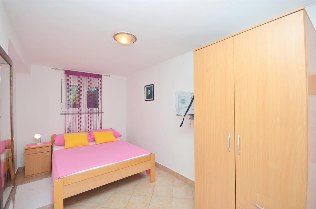 Apartment Gordan Murter Bagian luar foto