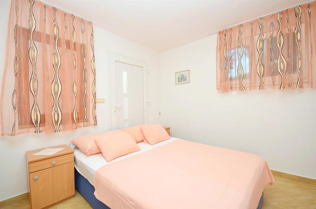 Apartment Gordan Murter Bagian luar foto